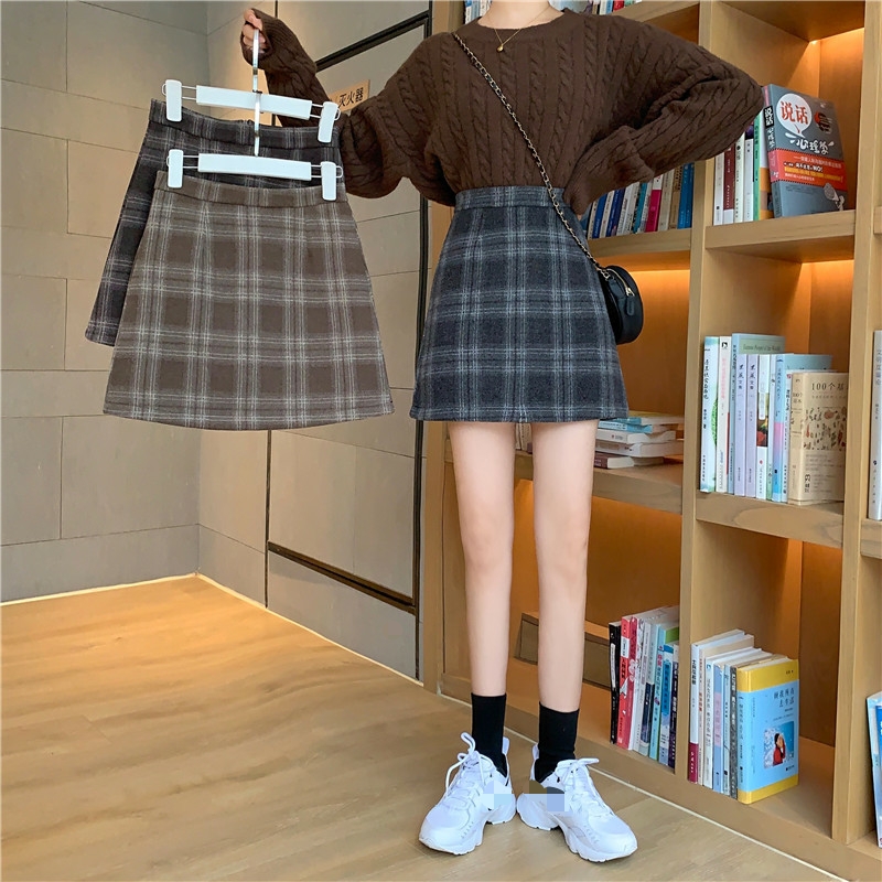 Autumn and winter 2021 new Joker slim a skirt retro plaid hairy high waist bag skirt children spring and autumn