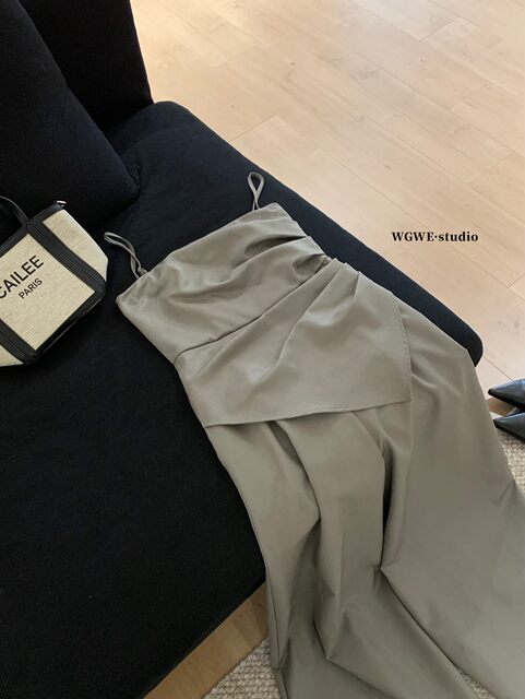 Lin Xi Xi Strapless Jumpsuit Made of Suit Material with Pleated Design, High-Waisted, Slimming, Wide-Leg Jumpsuit