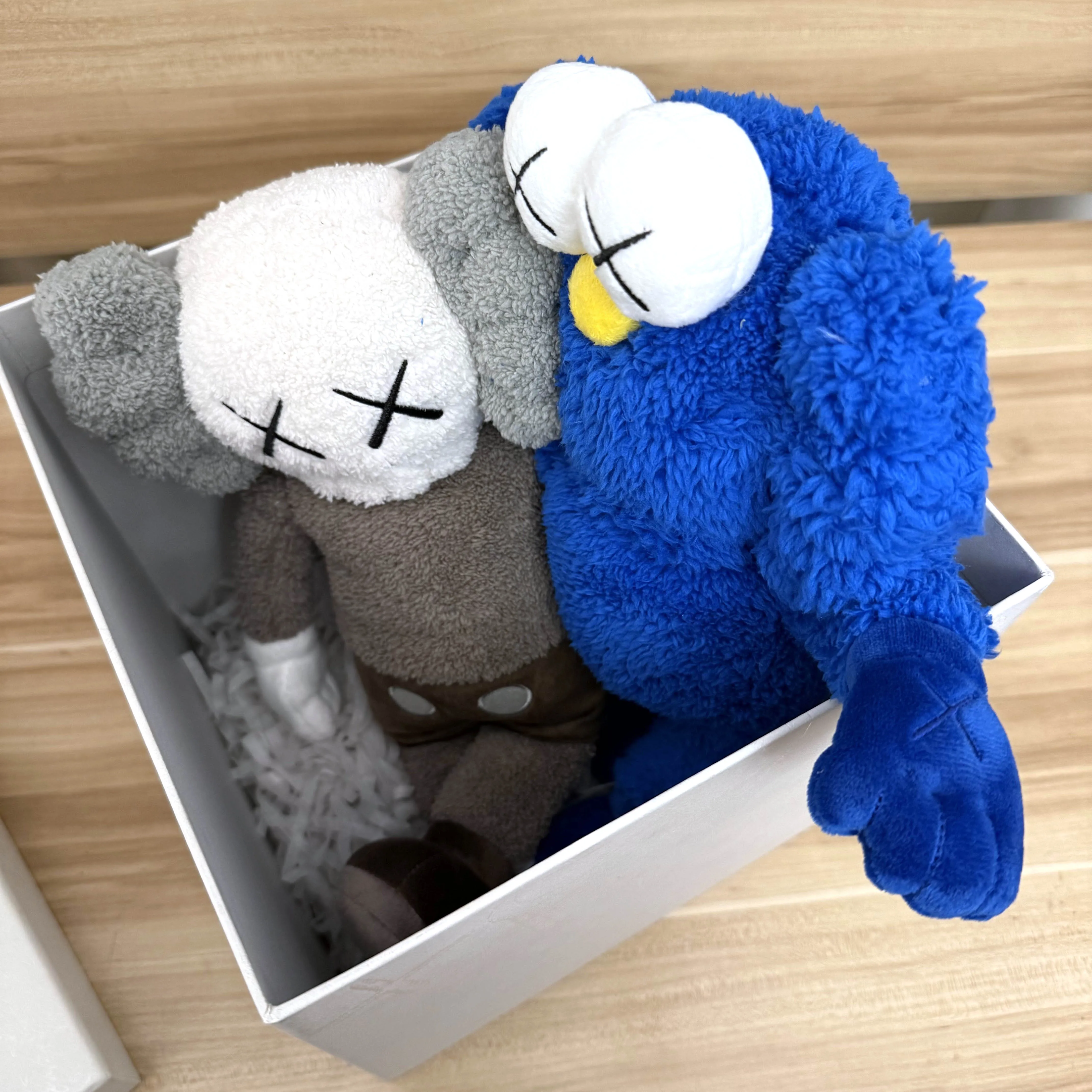 КОВЕЙ SeeingWatching персонажная кукла KAWS плюшевая кукла высотой 40 см IFS Limited