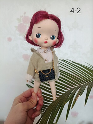 taobao agent Barbie Xiaobu Mollybjd6 points baby bag Xiaoxiang Fengxiang Grandma hand -made Blythe soldiers OB11FR Kerr