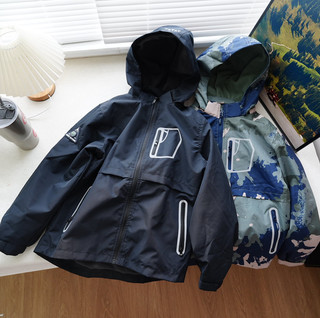 Waterproof, windproof, warm and outdoor sports fleece lining for boys and girls medium and large children zipper jacket