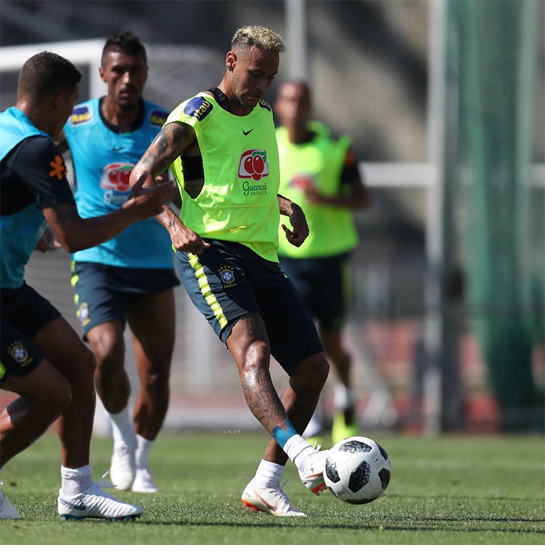 Nike Nike World Cup Assassin VAPORX 12 MG nail cỏ ngắn móng tay nam giày bóng đá AH7378 giày tập gym nam