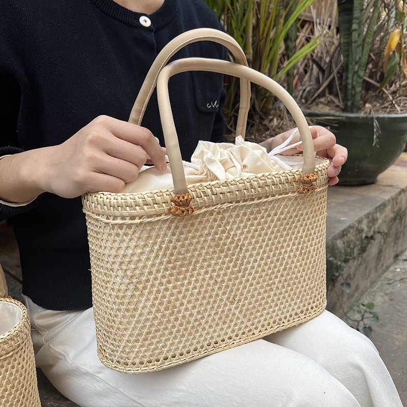 Handmade Rattan Bag, French Hollow-Out Style with Lining, Handbag for Spring and Summer Commuting and Vacation, Souvenir Storage Bag