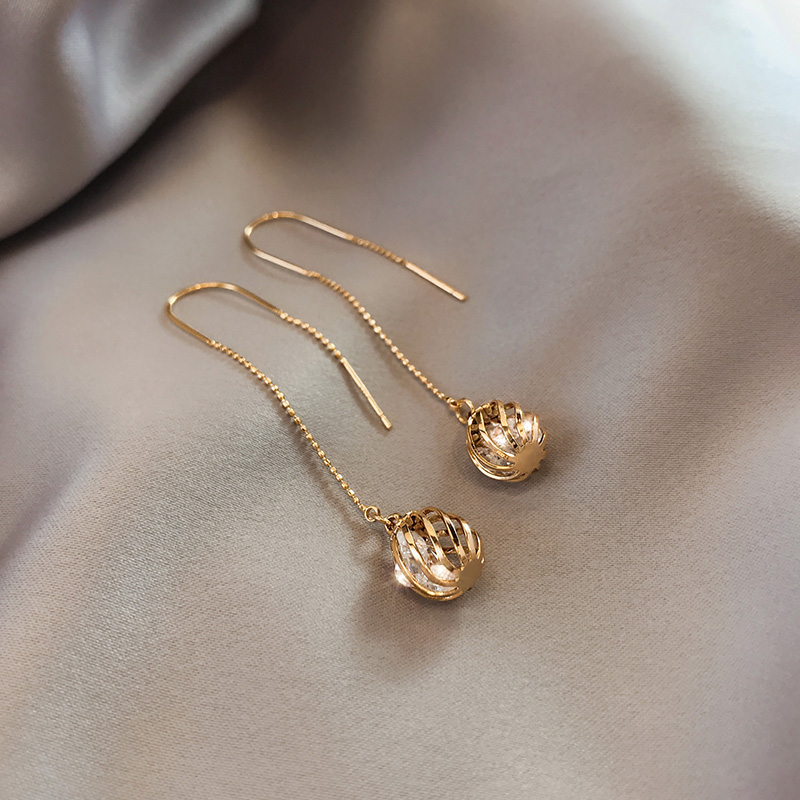 Small lantern Ear Necklace long version Flow Su Fashion Temperament Earrings Woman South Korea Super Fairy's Brief About 100 Hitch Needle