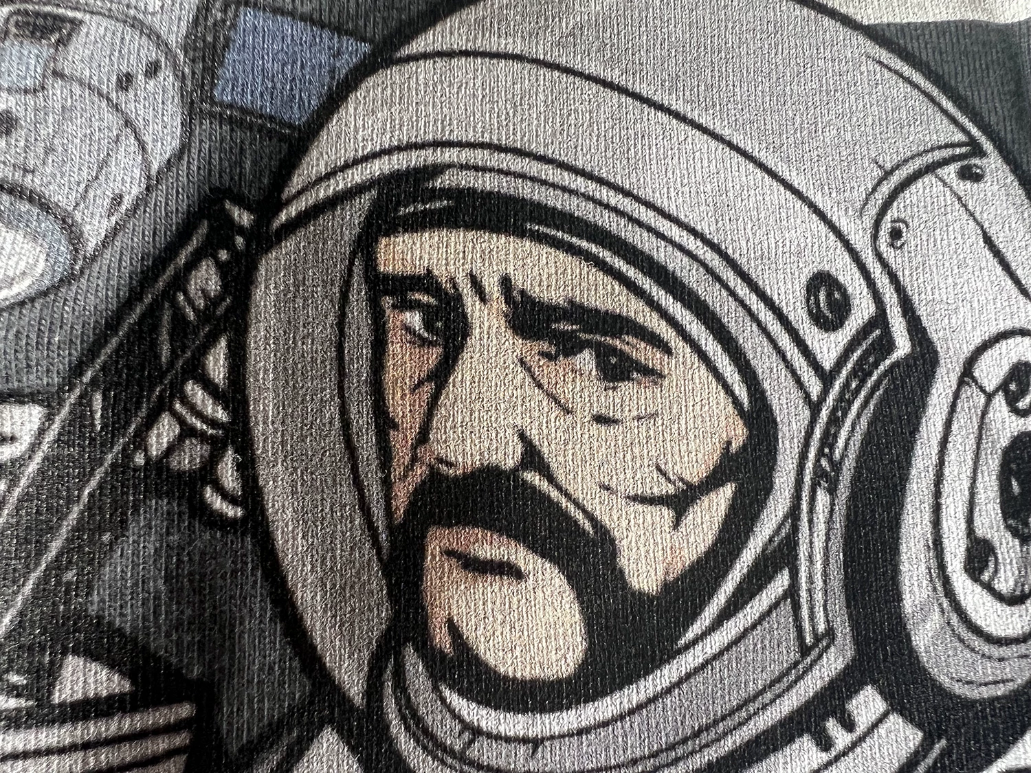 Футболка из углеродного хлопка с печатью на спине DUET Originals Original Need More Space Astronaut Carbon Cotton Full Cotton Back Printing T-shirt