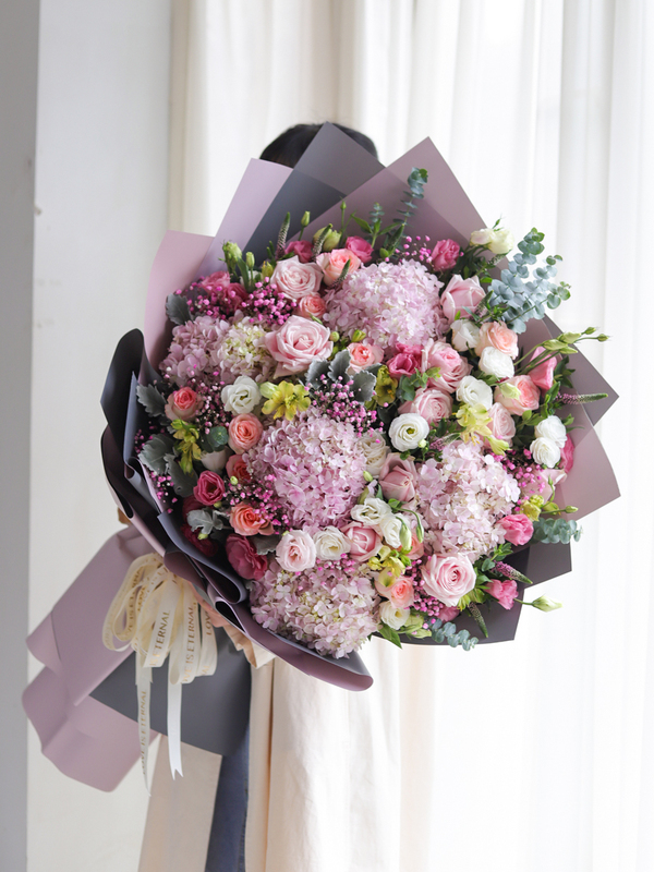 Giant Oversized Hydrangea Bouquet, Roses, Shanghai, Beijing, Birthday Flower Delivery, Same-City Delivery, Nationwide Flower Shop Giant Oversized Hydrangea Bouquet, Roses, Shanghai, Beijing, Birthday Flower Delivery, Same-City Delivery, Nationwide Flower Shop
