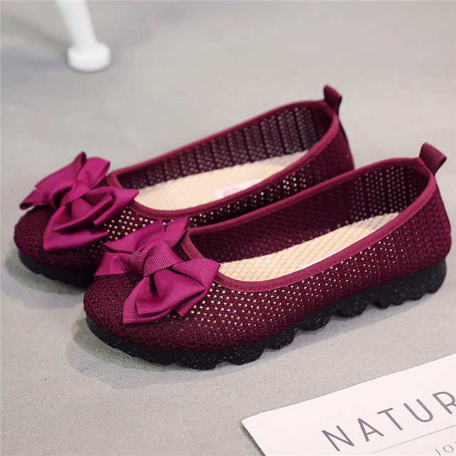 2019 Summer Old Beijing Cloth Shoes Black Work Shoes Hollow Sandals Flat Beanie Shoes Flying Net Mom Pregnant Women