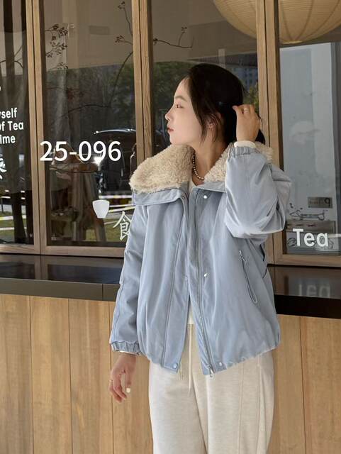 Yingmingqi counter genuine 096 model plus fat, enlarged, fashionable, casual, loose, flesh-covering, slimming, fur-collared style to overcome