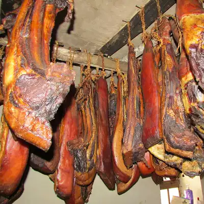 Zhenba bacon cured meat, firewood, smoke, bacon, pork, Hanzhong specialty, farmhouse, handmade, dry degree, 500g