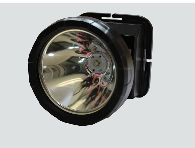 Led chói đèn pha tầm xa có thể sạc lại công suất cao 50W đèn pha câu cá đèn chiếu sáng ngoài trời đèn dự phòng cúp điện treo tường