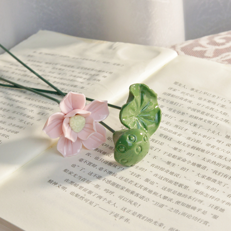 Mini Vase, Handmade Ceramic Lotus Vase, Lotus Leaf, Lotus Pod, Lotus Branch Decorative Ornament, Small Flower Arrangement, Tea Table Flower Vessel Mini Vase, Handmade Ceramic Lotus Vase, Lotus Leaf, Lotus Pod, Lotus Branch Decorative Ornament, Small Flower Arrangement, Tea Table Flower Vessel