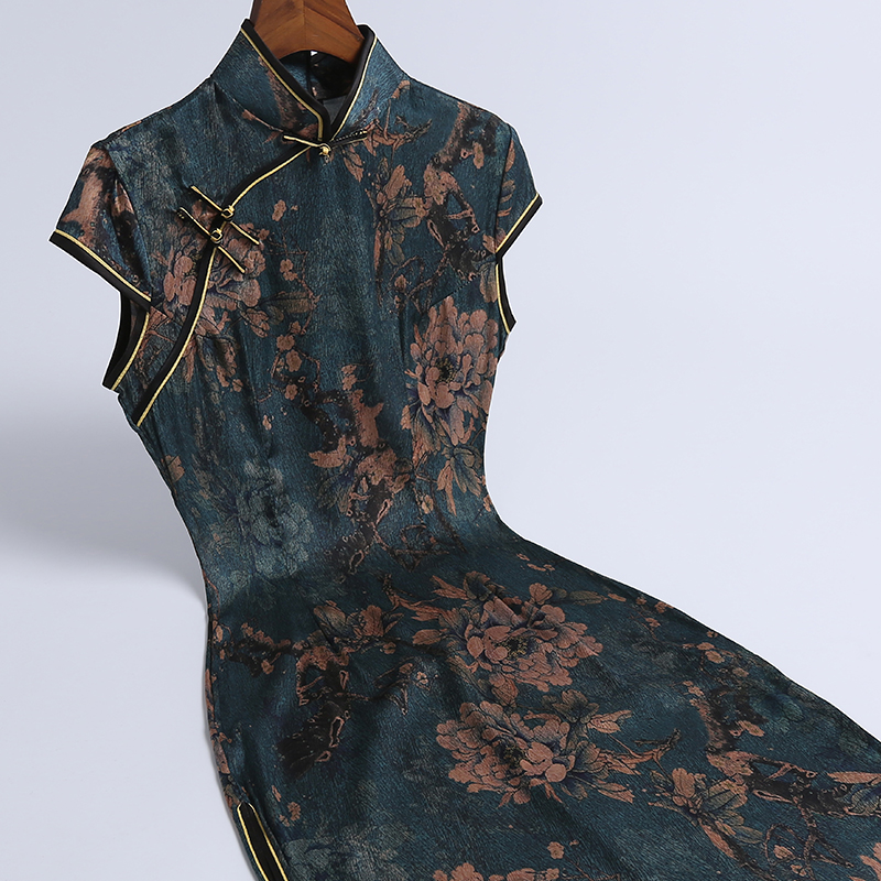 Summer retro cheongsam, sexy dress, mid length