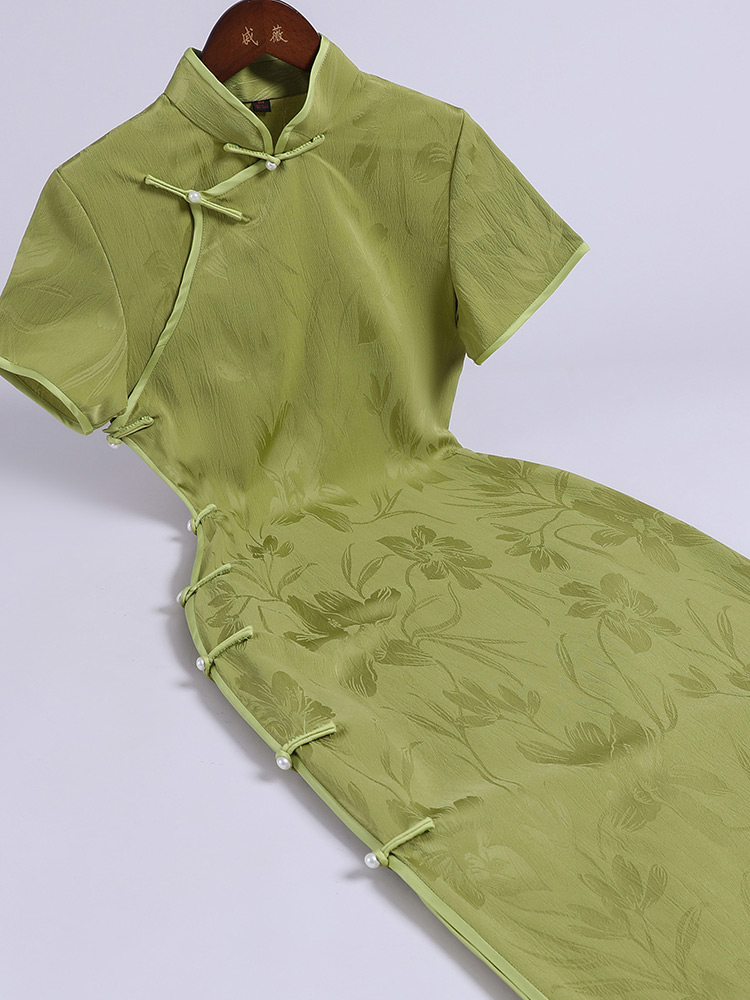 Lightweight retro cheongsam, 2023, bright catchy style