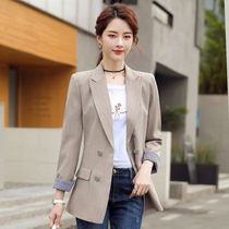 2021 Spring and Autumn New Korean version of small blazer women casual versatile temperament slim apricot color ladies suit jacket