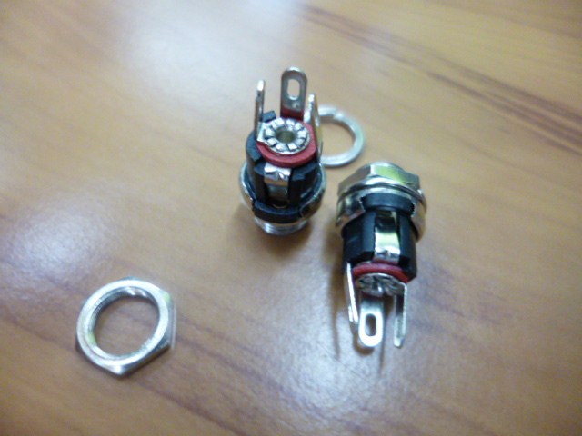 Metal DC seat 5 52 1DC socket DC Power supply socket Small power supply seat 5 5 * 2 1