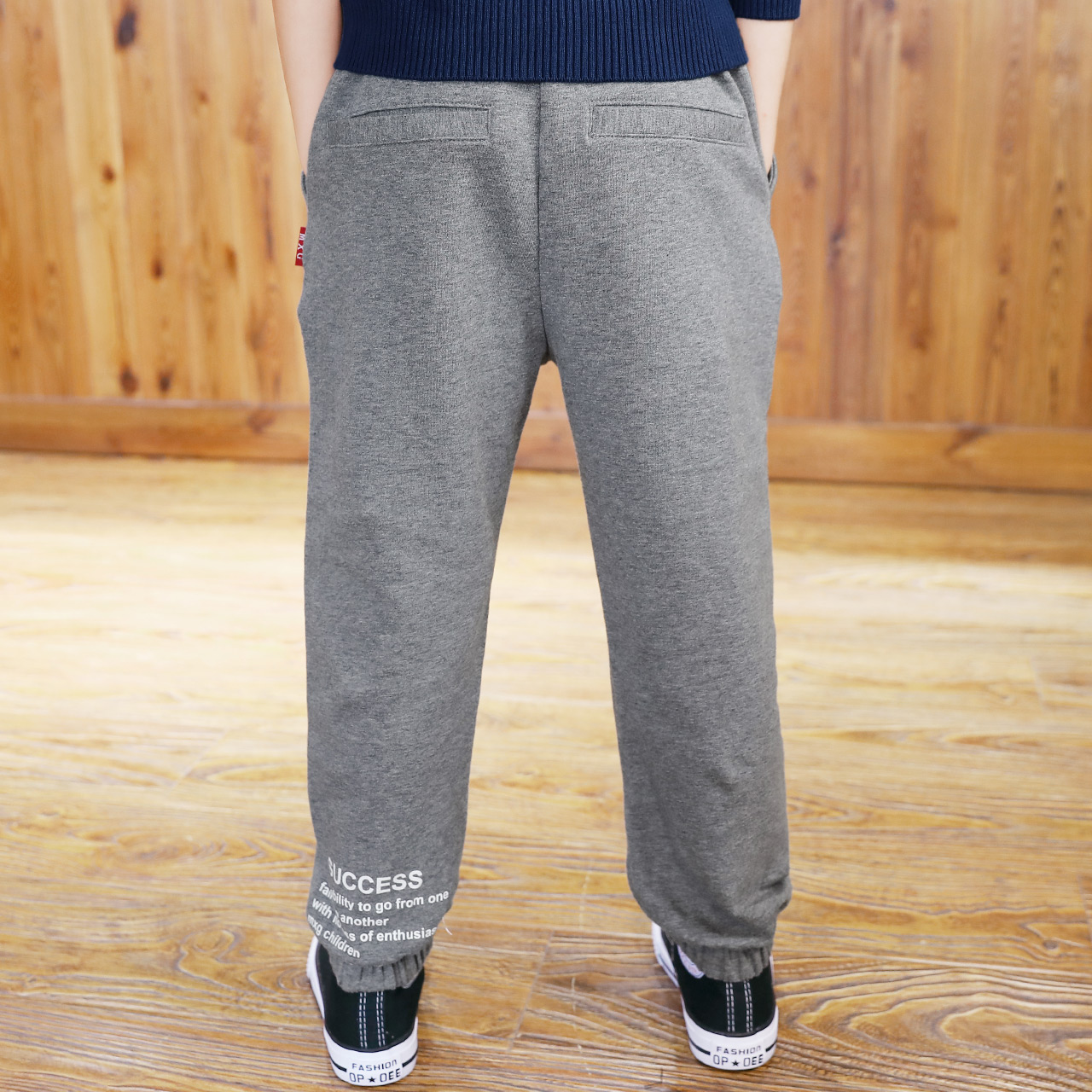 Missigo chàng trai quần mùa xuân và mùa thu 2020 trẻ em mới sweatpants childrens quần áo trẻ em vừa bầu không khí bình thường.