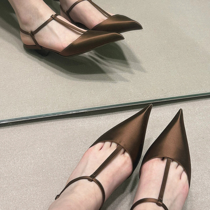 Sheepskin Version of Triangular Heel Toe-Cap Sandals for Women, High-End Feel, 2026 Summer High Heels, Chunky Heel, Pointed Toe, Mid-Heel Single Shoes