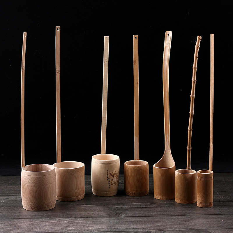Wine raisin beater handmade bamboo household small scoop water scoop wine funnel draw water to hold wine spoon long handle wine hanger