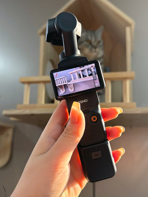 DJI Osmo Pocket 3 Gimbal Camera for Sports, Vlog, Travel, and Beauty Photography
