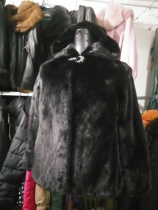 Baoding clothing alteration shop specializes in modifying leather clothing fur clothing mink repair resizing sleeves and hoods