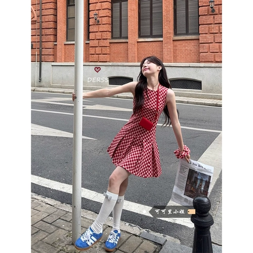 Красное цветное летнее платье-комбинация, приталенная юбка, мини-юбка, плиссированная юбка, А-силуэт