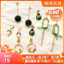 (Original Design of the Wizard of Oz) Hairball Ladybug Ribbon Ribbon is not painful without ear hole mosquito coil ear clip earrings