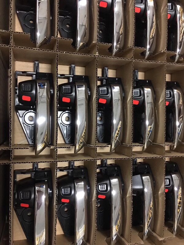 Changan Suzuki new Vitra Feng Yu Qiyue Xiaotu door inner buckle handle inner handle wrench handle electroplating original factory