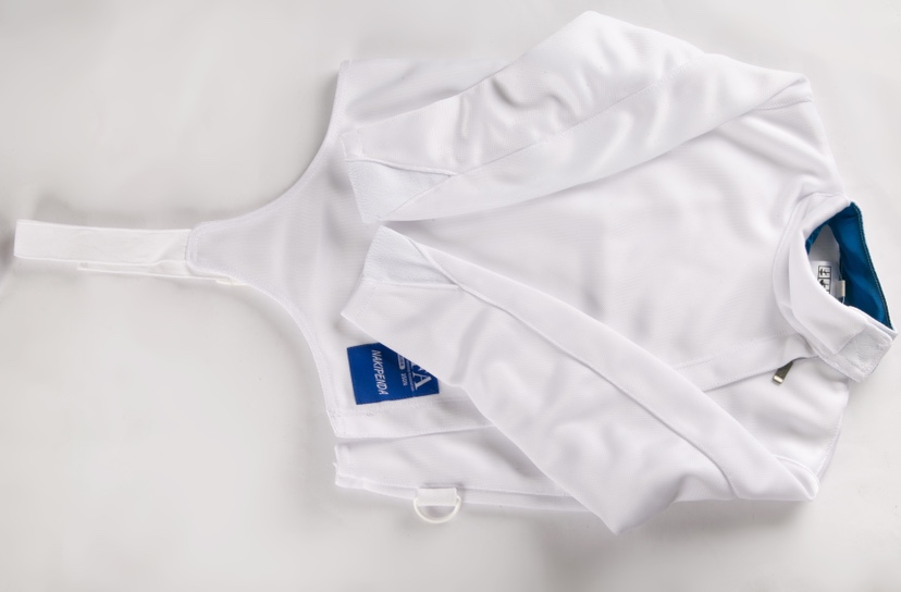 BEYOND new Italian latest fencing jacket fencing pants fencing vest 350N Sword Association certification