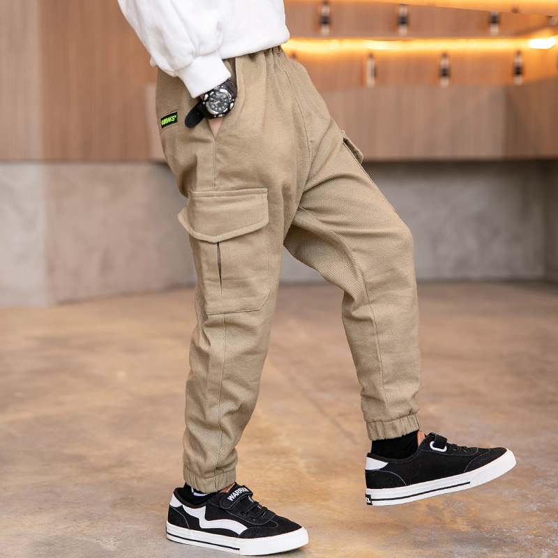 Childrens quần mùa xuân và mùa thu 2020 trẻ em mới workpants thường trong khí quyển của phiên bản Hàn Quốc của childrens quần Hàn Quốc triều.