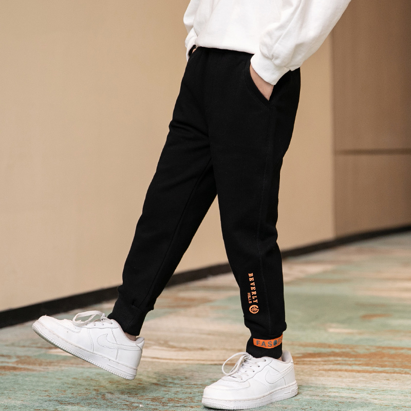 Childrens quần bé trai quần sweatpants 2020 trẻ em mới bình thường trong mùa thu trẻ em lớn mùa xuân childrens quần Hàn Quốc phiên bản của thủy triều.