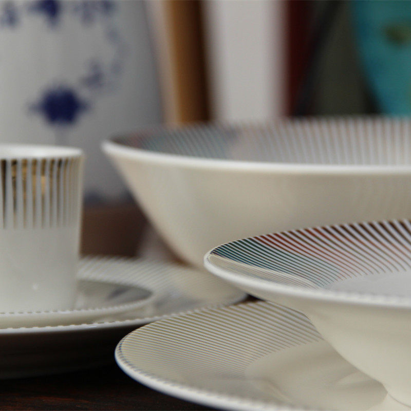 Out of Eastern Europe Pure white striped luxury gold inlaid ceramic tableware set plate dishes fish plate household flat plate ins