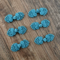 Пряжка с голубыми тарелками