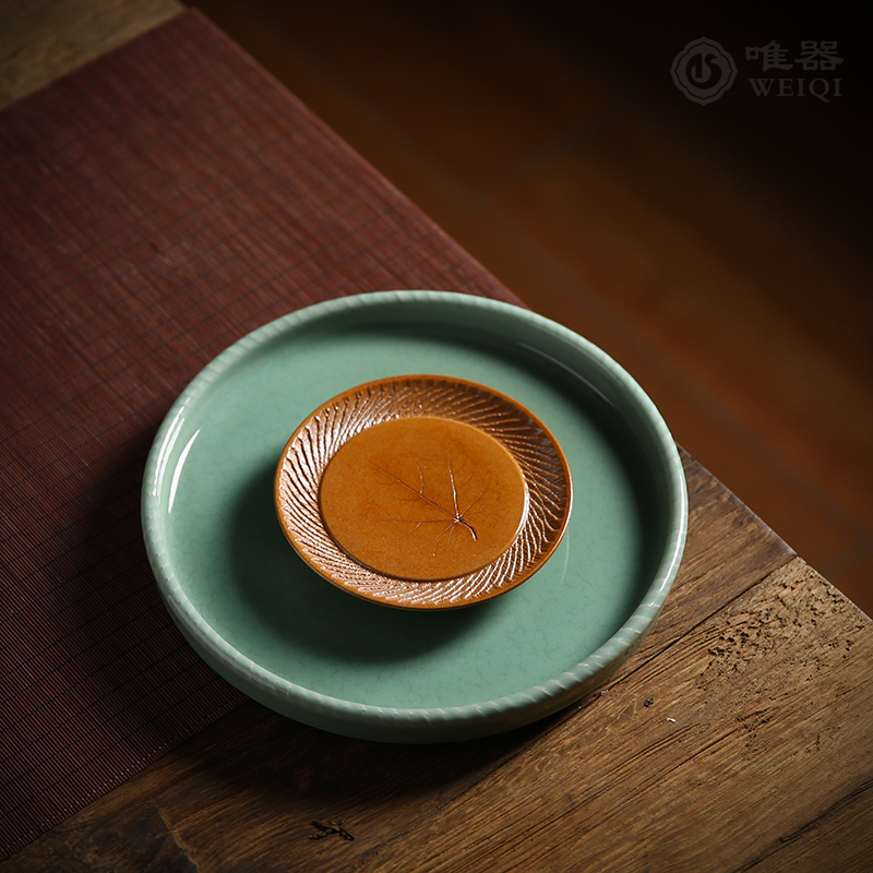 Green porcelain leaf Zhengmao full hand < one leaf know autumn > kettle bearing separated kettle bearing dry bubble table tea road accessories