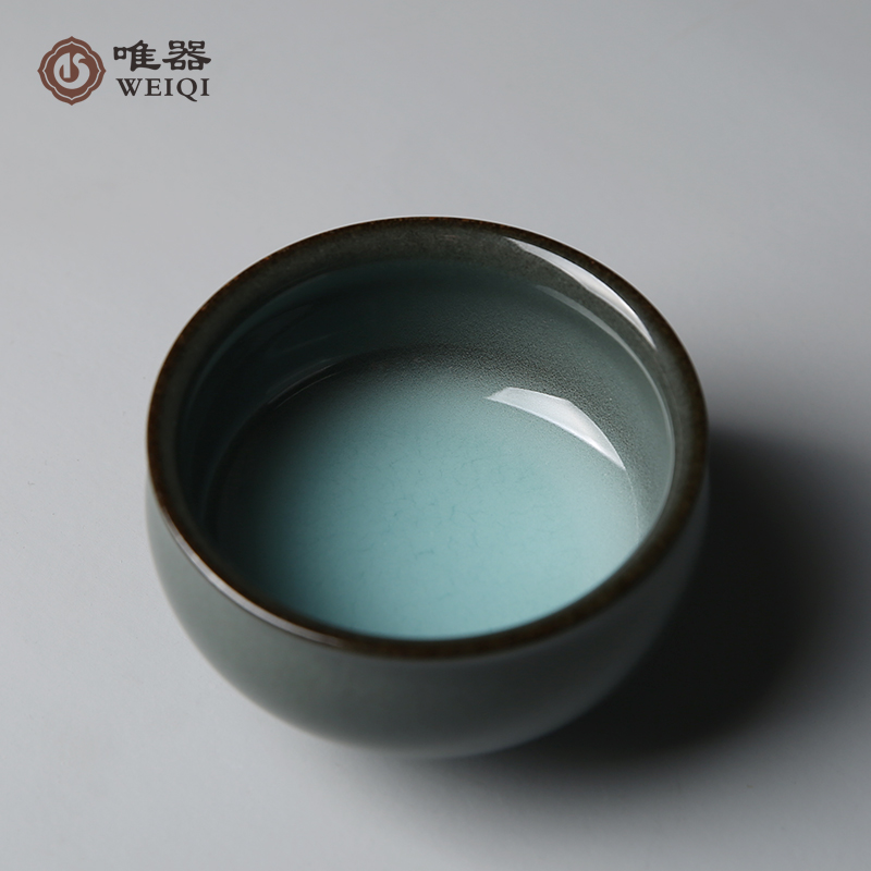 The meritocratic green porcelain iron tire tasting cup famous master Xu Jiwu full handmade master's cup single cup ceramic tea brewler collection to play the game 