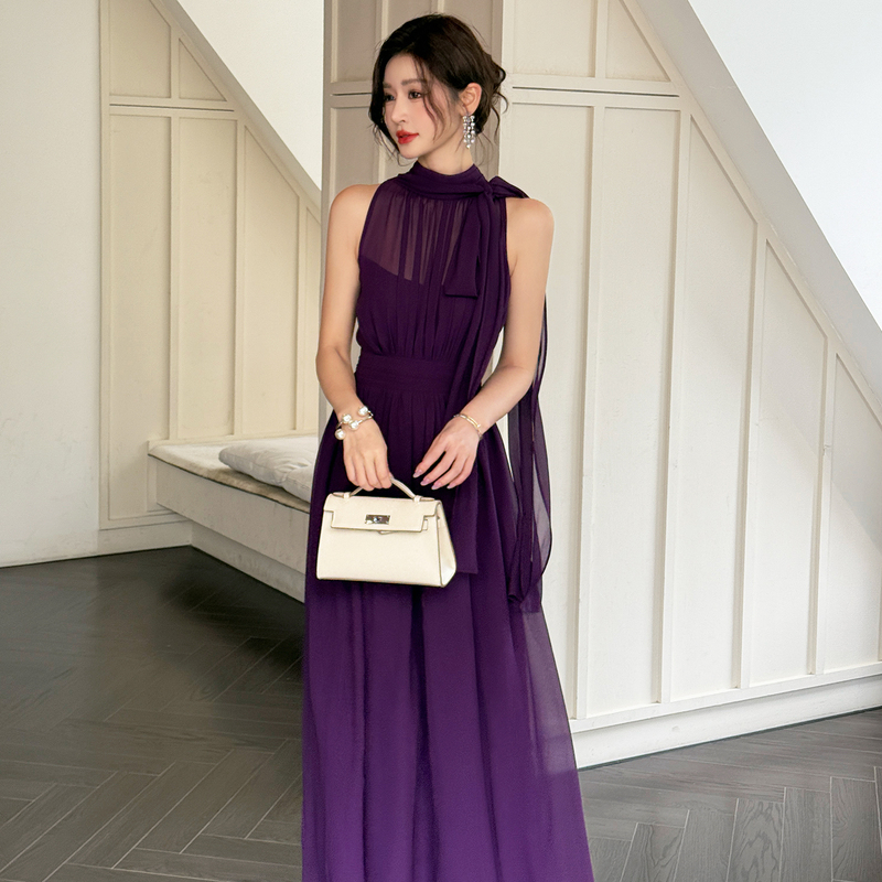 French-Style Purple Halter Neck Dress for Women, Waist-Cinching, Elegant and Mature, Long Dress French-Style Purple Halter Neck Dress for Women, Waist-Cinching, Elegant and Mature, Long Dress