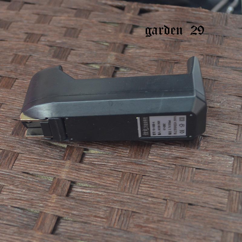 Real capacity 1200 mAh 18650 Bright Light Flashlight 3 7 V Lithium Battery Charger Single Double Sink Charger