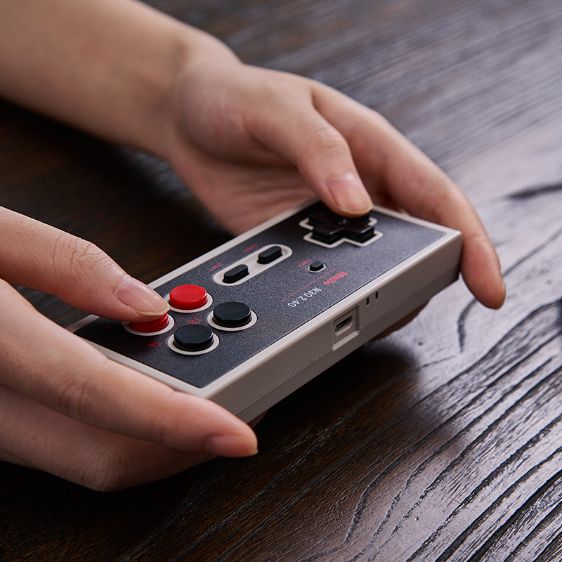 Eight bit hall N30 2 4G wireless retro handle NES game console dedicated plug and play entity burst key