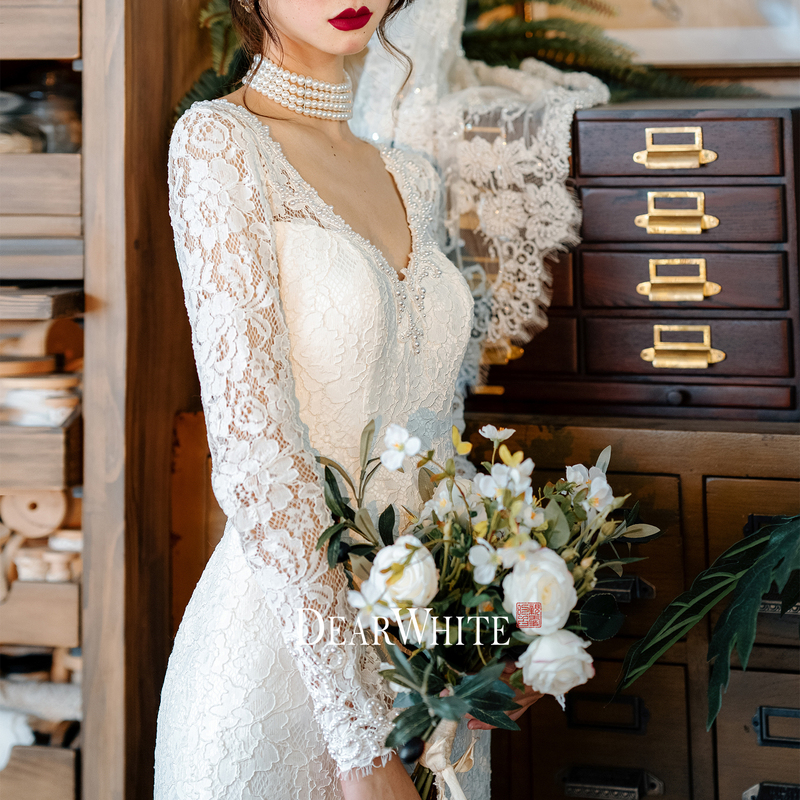 Dearwhite Original Design of the Long-Sleeved Mermaid Wedding Dress from the Collection of Wonderland, French-Style Engagement Dress for Women