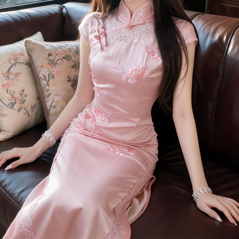 Pink Age-Reducing Long Cheongsam Silk Embroidered Improved Style Young Girl High-End Elegant Slim-Fit New Chinese-Style Dress Pink Age-Reducing Long Cheongsam Silk Embroidered Improved Style Young Girl High-End Elegant Slim-Fit New Chinese-Style Dress