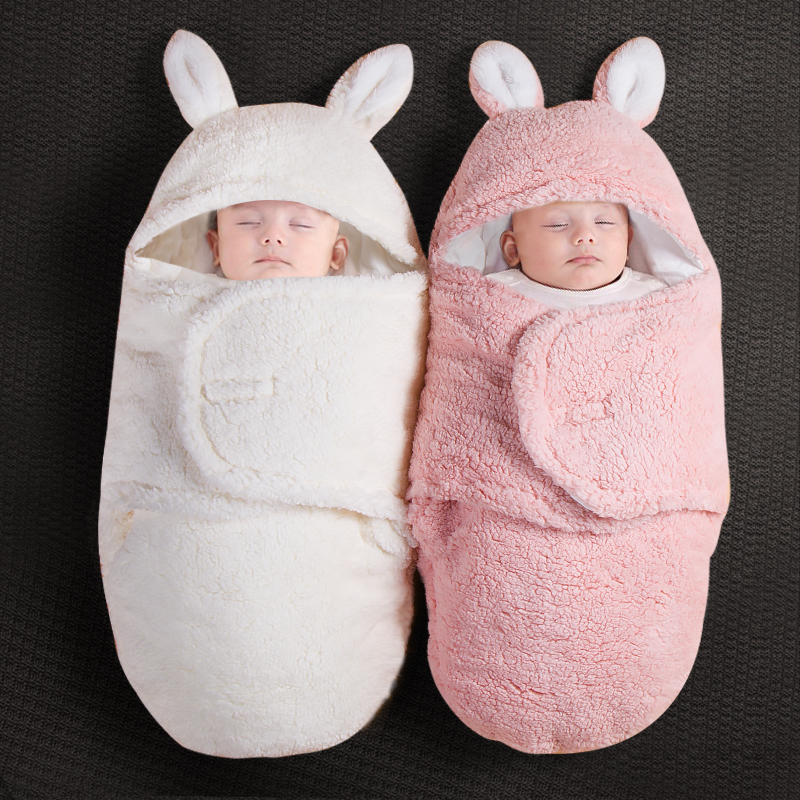 GENUS bag is thickened in autumn and winter for babies, and the baby is wrapped in an anti-startling swaddling napkin for newborns.