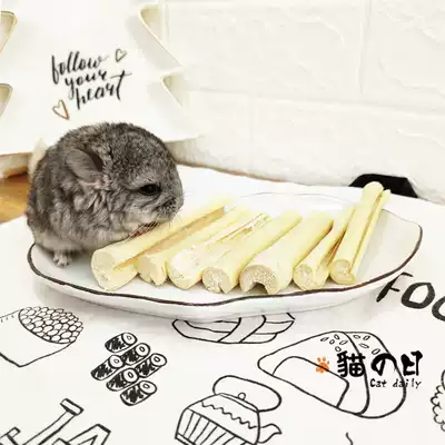 High fiber sweet bamboo and wood Chinchilla molar stick hamster squirrel Guinea pig rabbit snack 50g full 5 pieces