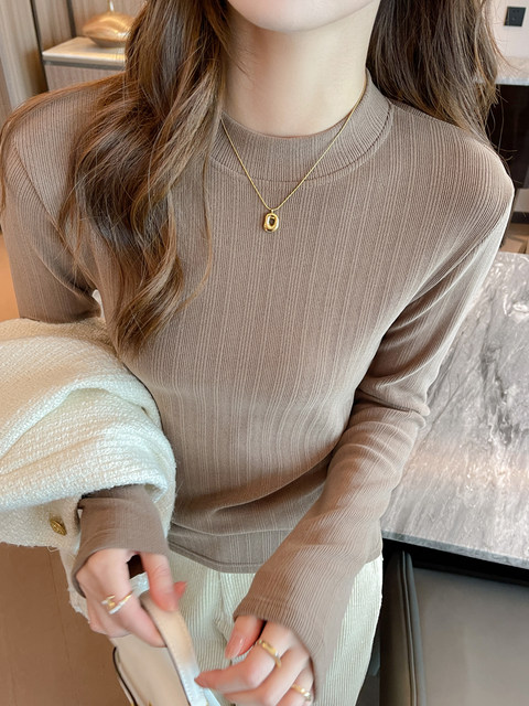 Blue Round-Neck Base Shirt for Women, Fitted with Regular Shoulders, Slimming, Solid Color, Unique Design, Long-Sleeve T-Shirt Top