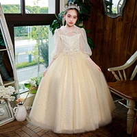 1501 Шампанское подписывается на корону