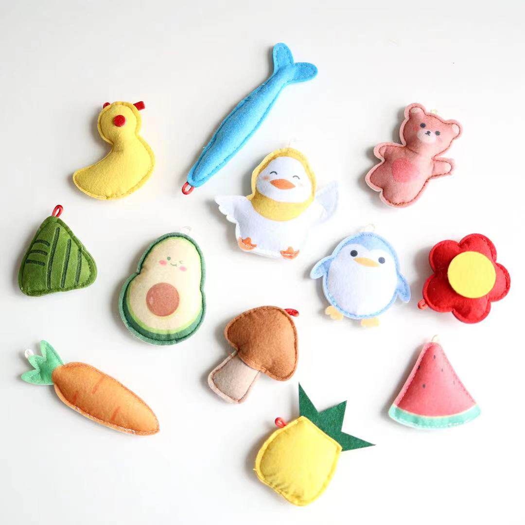 Hold Tight Little Fish Dry Cartoon Felt Cat Toy Cat Mint Pet Cat self-Hi antidotes to tease cat bite