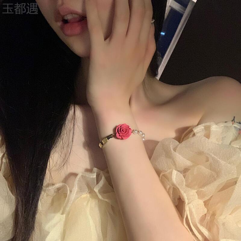 2026 New Vintage Women's Bracelet French Camellia Pearl Bracelet for Women Autumn Niche Design Butterfly