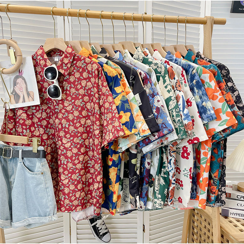Summer Hong Kong Style Vacation Photo Shoot Floral Shirt for Women, Retro Casual Design, Niche Hawaiian Vintage Shirt Top