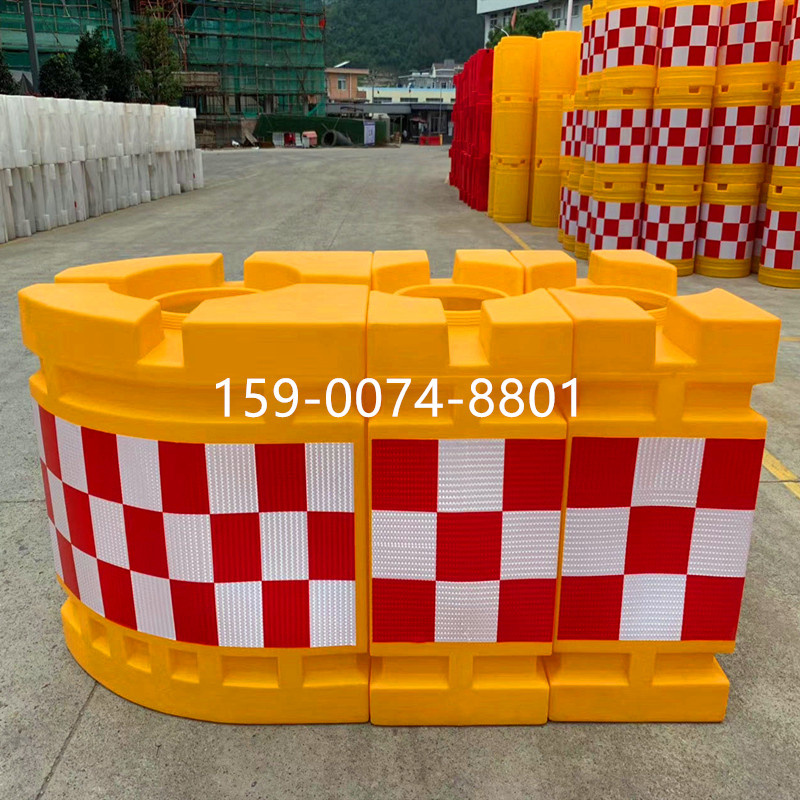 Rolling Plastic Boat Type Anticollision Bucket Plastic Triptych Isolation Pier Road Triage Two-piece Water Horse Anticollision Bucket Enclosure