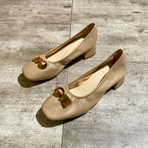 The square head careless with the female summer shallow mouth heel fashion 100 hitch a soft leather square heel 2020 new spring and autumn seasons