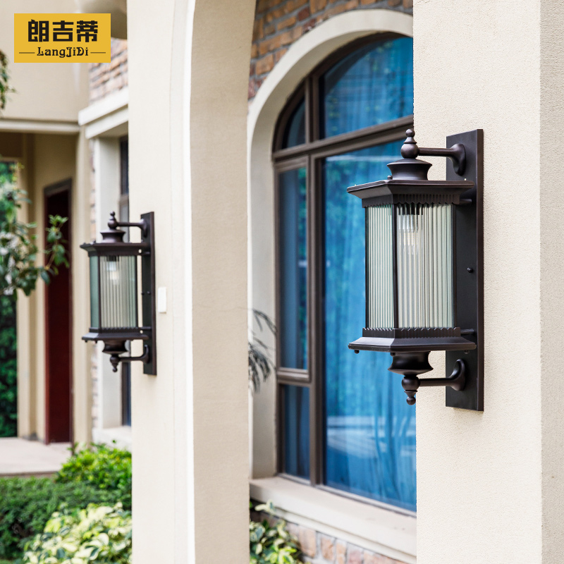 Outdoor wall lamp waterproof courtyard door lamp European villa exterior wall lamp connected outdoor household balcony wall lamp