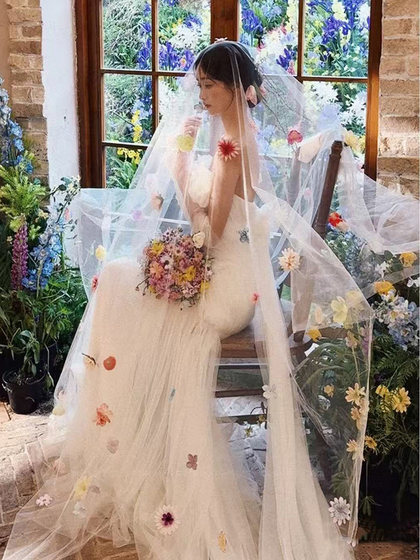 도파민 색상 꽃 베일 얇고 반투명 요정 신부 약혼 머리 장식 웨딩 스타일 웨딩 사진 소품